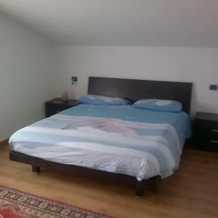 Atirano Ferienhaus Tirano
